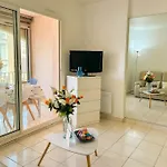 Διαμέρισμα T3 Avec Garage Proche De La Sanary-sur-Mer
