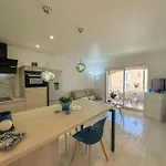 T3 Avec Garage Proche De La *