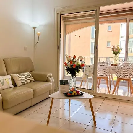 Διαμέρισμα T3 Avec Garage Proche De La *